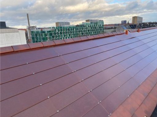 Toiture photovoltaïque cuivre en milieu urbain